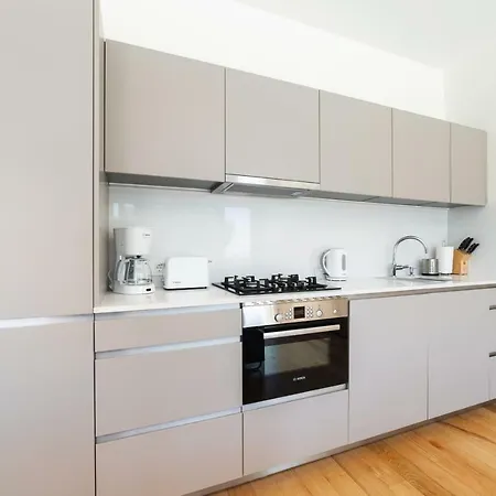 Ag Apartment *
